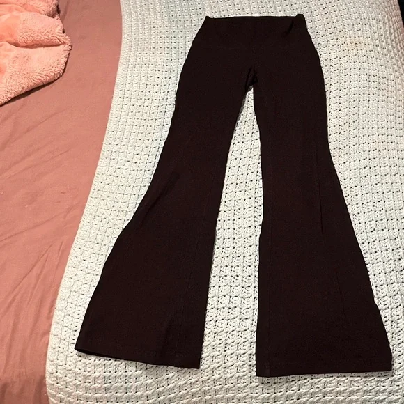 TNA Women's Black Flare Pants - Picture 1 of 6